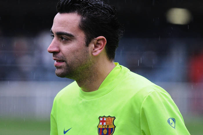 Xavi zostanie trenerem FC Barcelony już w poniedziałek?! Katarski klub potwierdził negocjacje