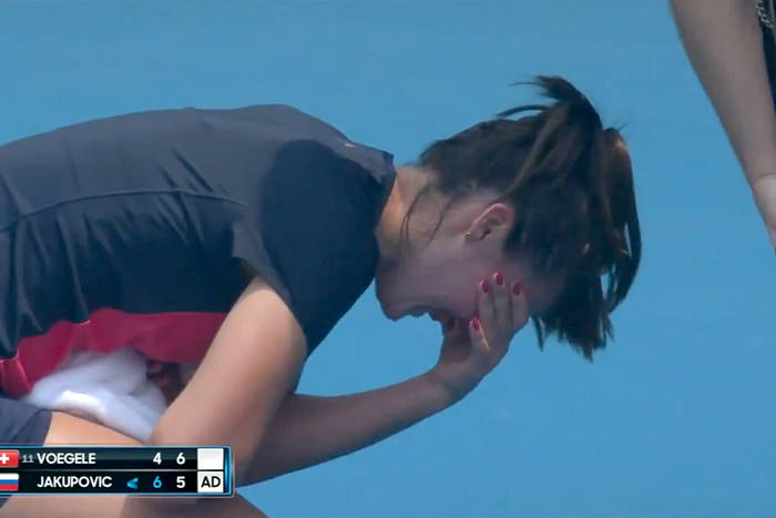 Koszmarne warunki w kwalifikacjach do Australian Open. Tenisistka doznała ataku duszności [WIDEO]