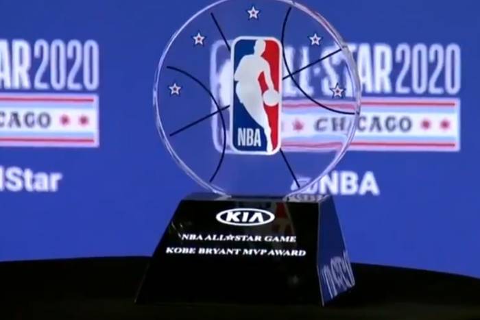 Kobe Bryant uhonorowany przez NBA. Nagroda MVP Meczu Gwiazd będzie jego imienia [WIDEO]