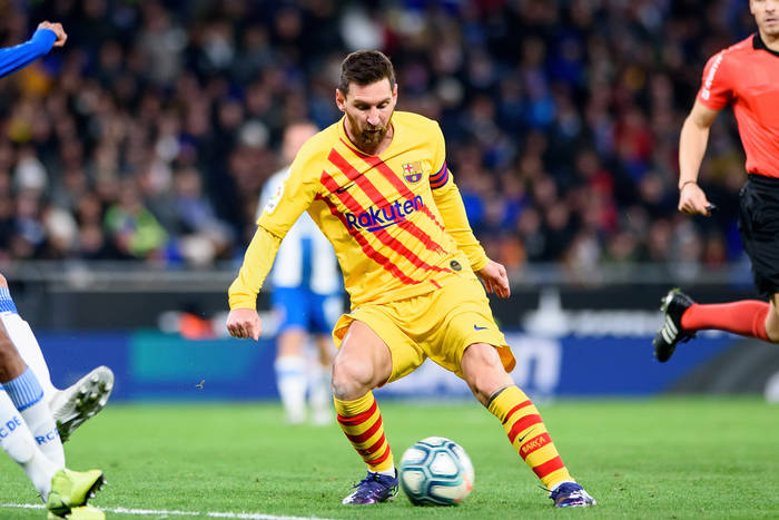 "Wszyscy powinni się obudzić. Leo Messi to najlepszy piłkarz świata. On nie ruszy się z FC Barcelony"