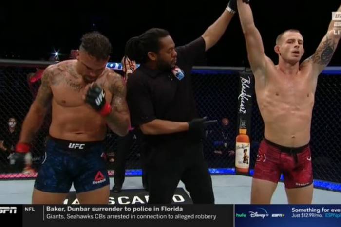 Krzysztof Jotko pokonał Eryka Andersa na gali UFC. Trzecie z rzędu zwycięstwo Polaka [WIDEO]
