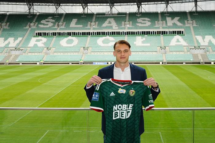 Śląsk Wrocław przyklepał letni transfer. Pozyskał jednego z najzdolniejszych pierwszoligowych piłkarzy