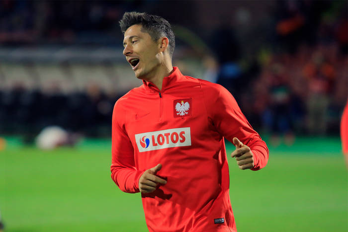 Mateusz Borek twierdzi, że Real Madryt znowu interesuje się Robertem Lewandowskim. "Pojawiło się zapytanie" Mateusz Borek twierdzi, że Real Madryt znowu interesuje się Robertem Lewandowskim. "Pojawiło się zapytanie"