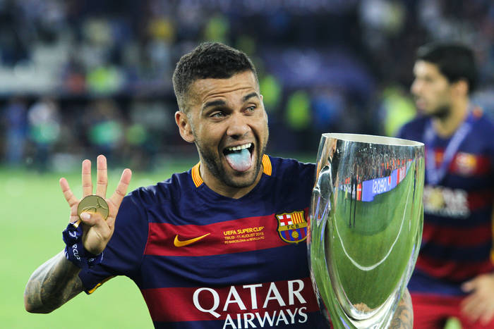 Dani Alves chciał wrócić do FC Barcelony już w 2019 roku. Wyciekły jego wiadomości do Bartomeu