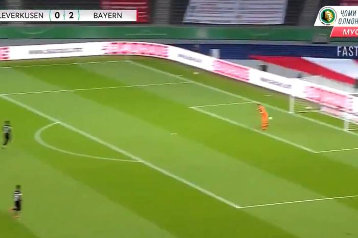 Bayern Monachium z Pucharem Niemiec! Dwa gole Lewandowskiego, jeden po fatalnym błędzie bramkarza! [WIDEO]