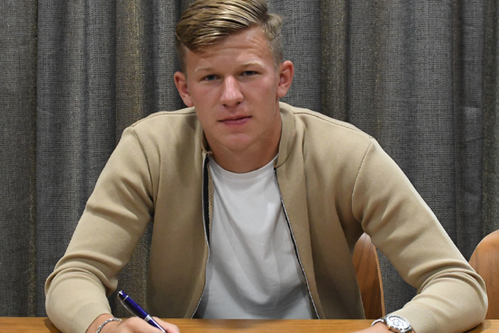 Mateusz Bogusz podpisał nową umowę z Leeds United