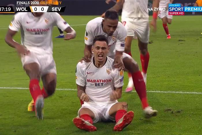 Sevilla wygrała z Wolverhampton po golu w samej końcówce! "Wilki" zmarnowały rzut karny [WIDEO]