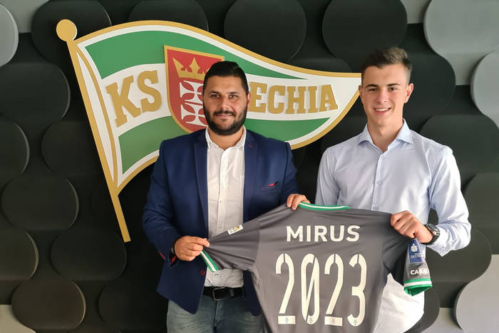 Młody talent w Lechii. W przyszłości zastąpi Kuciaka? Młody talent w Lechii. W przyszłości zastąpi Kuciaka?