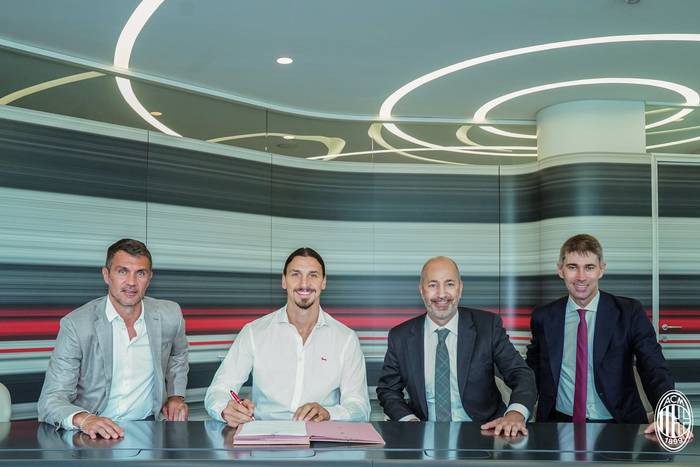 Zlatan Ibrahimović podpisał umowę. Koniec spekulacji ws. przyszłości szwedzkiego napastnika