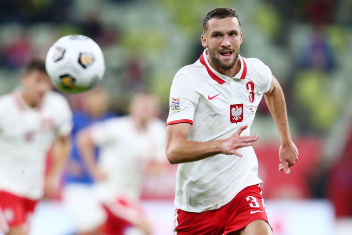 Dwa kluby z Serie A walczyły o reprezentanta Polski. Wiemy, gdzie zagra młody obrońca [NASZ NEWS]