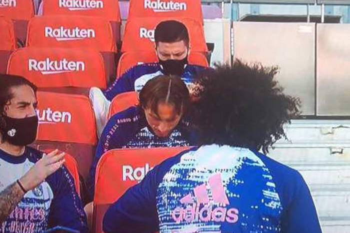 Kamery nagrały rozmowę piłkarzy Realu Madryt przed El Clasico. Isco w roli głównej [WIDEO]