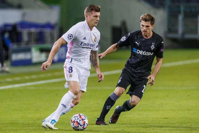 Toni Kroos jest wściekły na działaczy. "Piłkarze są marionetkami FIFA i UEFA"