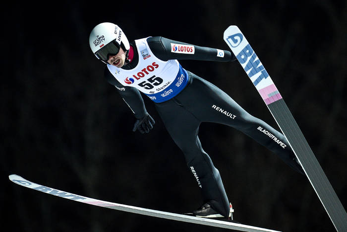 Karl Geiger mistrzem świata w lotach narciarskich! Polacy wysoko, ale daleko za podium
