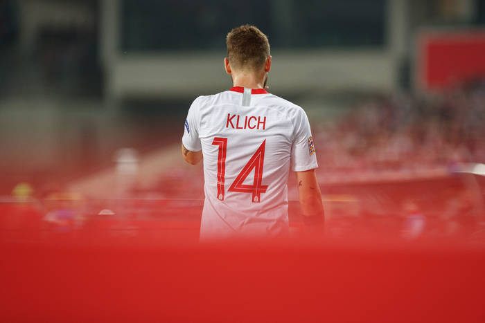 "Mateusz Klich mógłby grać w najlepszych klubach świata". Odlot Bielsy czy "Clichy" faktycznie jest tak mocny?