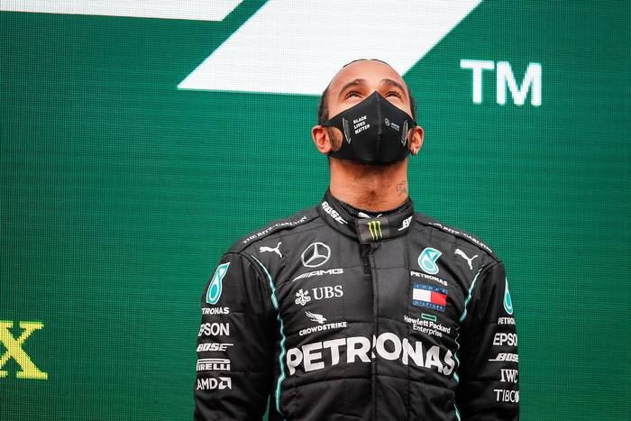Lewis Hamilton zakażony koronawirusem. Nie wystartuje w Grand Prix Sakhiru