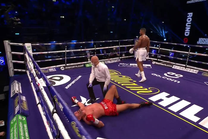 Anthony Joshua rozbił Kubrata Pulewa. Potężny nokaut! [WIDEO]