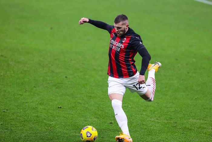 AC Milan wygrał po golu w doliczonym czasie! Wielkie emocje w meczu z Lazio [WIDEO]