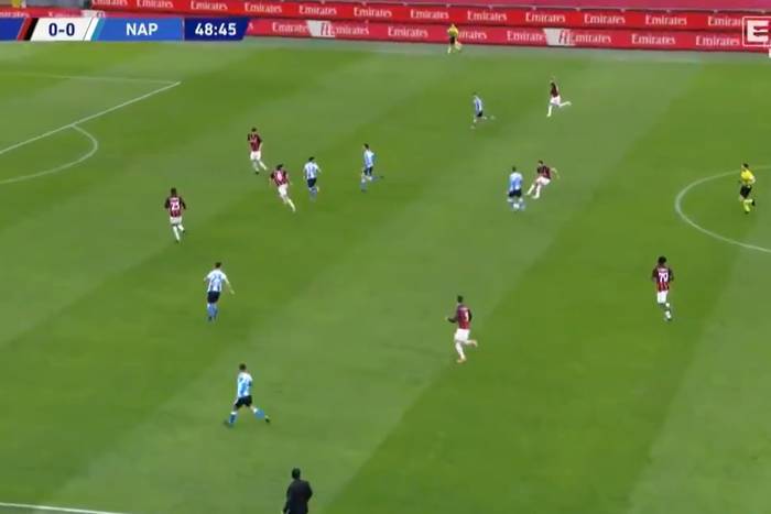 Asysta Piotra Zielińskiego dała wygraną Napoli w hicie Serie A. Polak perfekcyjnie obsłużył partnera [WIDEO]