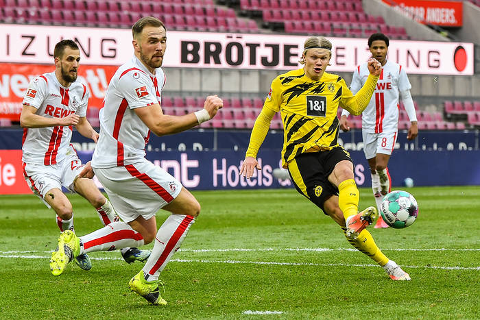 Norweski dziennikarz: Haaland woli Real niż Barcelonę, ale faworytem do jego pozyskania jest inny klub 