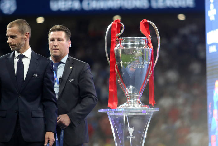 UEFA szykuje kolejną rewolucję. Liga Mistrzów może wyjść poza Europę, kluby popierają inicjatywę