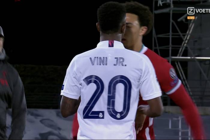 Twitter w amoku po wtorkowych meczach Ligi Mistrzów. "Zamiast Liverpoolu wyszli jacyś przebierańcy" Twitter w amoku po wtorkowych meczach Ligi Mistrzów. "Zamiast Liverpoolu wyszli jacyś przebierańcy"