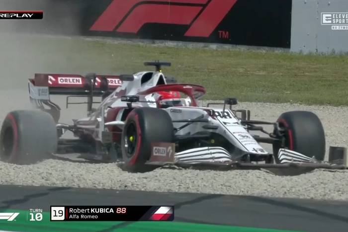 Robert Kubica wyleciał z toru, trening Formuły 1 został przerwany. Nieudany powrót Polaka do bolidu [WIDEO]