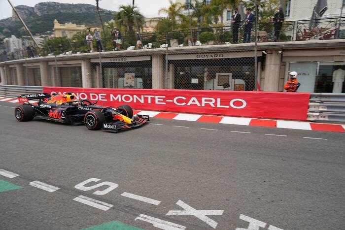 Koszmar Mercedesa w wyścigu o GP Monako! Max Verstappen wygrał w Księstwie i jest nowym liderem