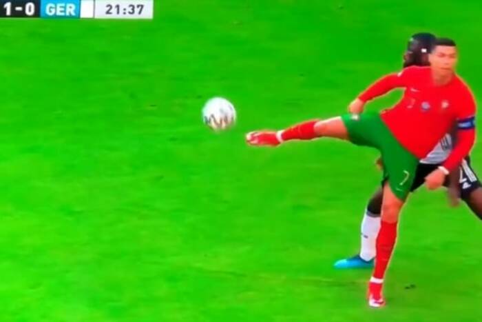 Fantastyczna sztuczka techniczna Ronaldo! Zabawił się z rywalem [WIDEO]