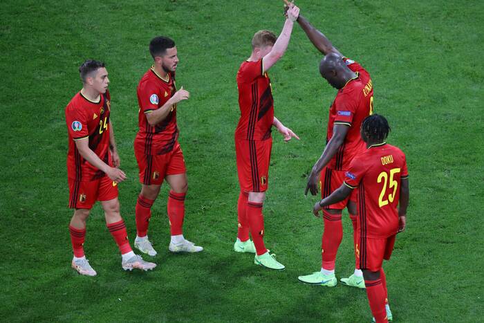 Belgia awansowała do mistrzostw świata. Walia rozbiła Białoruś [WIDEO]