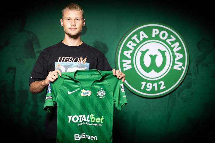 Niedawno grał w Lidze Mistrzów, teraz wystąpi w Ekstraklasie. Szymon Czyż piłkarzem Warty Poznań