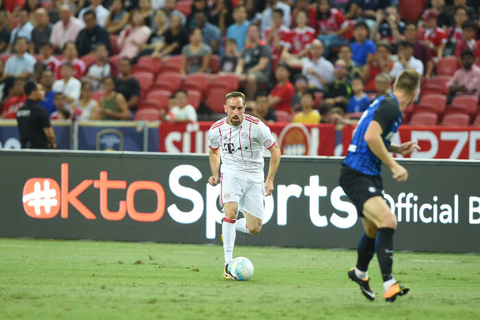 Franck Ribery znów zagra w Bayernie Monachium?! "Ten pomysł zaczyna być atrakcyjny"