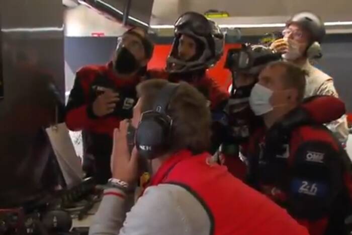 Wielki dramat zespołu Roberta Kubicy! Triumf w 24h Le Mans był o włos, awaria na ostatnim okrążeniu! [WIDEO]