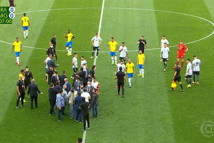 Brazylia i Argentyna ukarane przez FIFA! Kontrowersyjna decyzja ws. przerwanego meczu