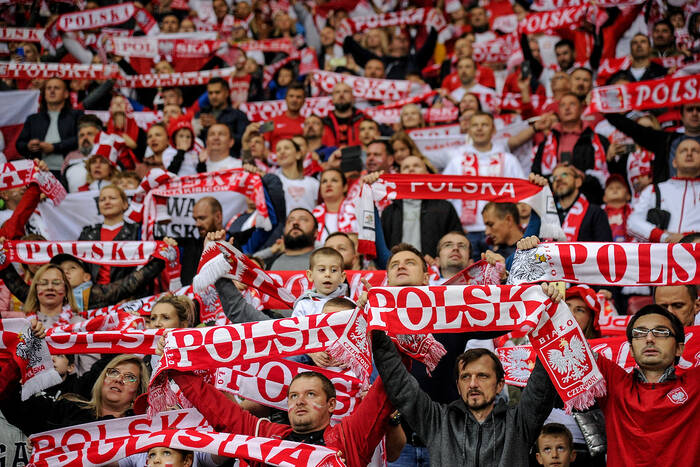 "Wyszukują dzieci wyglądające najbardziej aryjsko". Tak Guardian relacjonował mecz Polska - Anglia