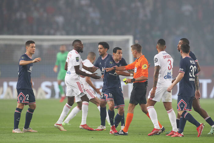 Prezes Olympique'u Lyon domaga się ogromnej zmiany w futbolu. "Czas na rewolucję"