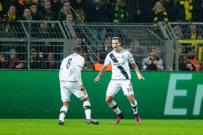 Aleksandar Prijović znów zagra na polskich boiskach? Klub Ekstraklasy gotowy, by pójść na rekord Aleksandar Prijović znów zagra na polskich boiskach? Klub Ekstraklasy gotowy, by pójść na rekord