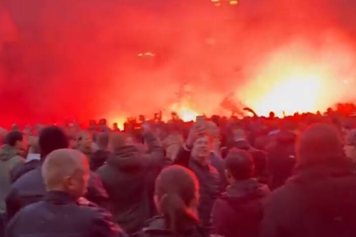 Tysiące kibiców Ajaksu stawiły się w Dortmundzie. Kapitalna atmosfera przed meczem Ligi Mistrzów [WIDEO]