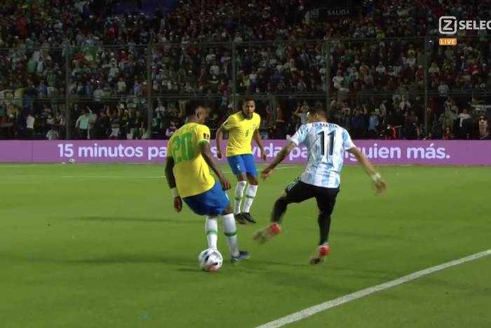 Argentyna na remis z Brazylią. Kontrowersyjna decyzja arbitra, polała się krew [WIDEO]