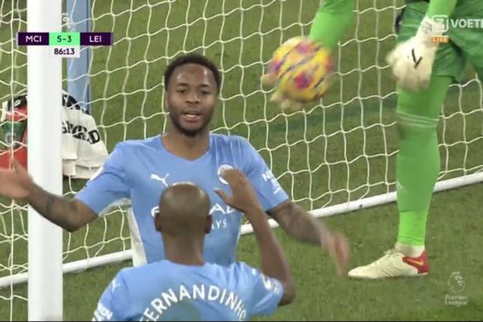 Szalone spotkanie na Etihad! Manchester City prowadził czterema golami, ale był bliski straty punktów [WIDEO]