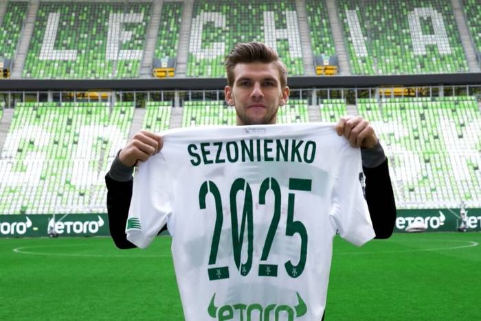 Utalentowany napastnik podpisał nowy kontrakt z Lechią Gdańsk. "Będę robił wszystko, by grać o wysokie cele"