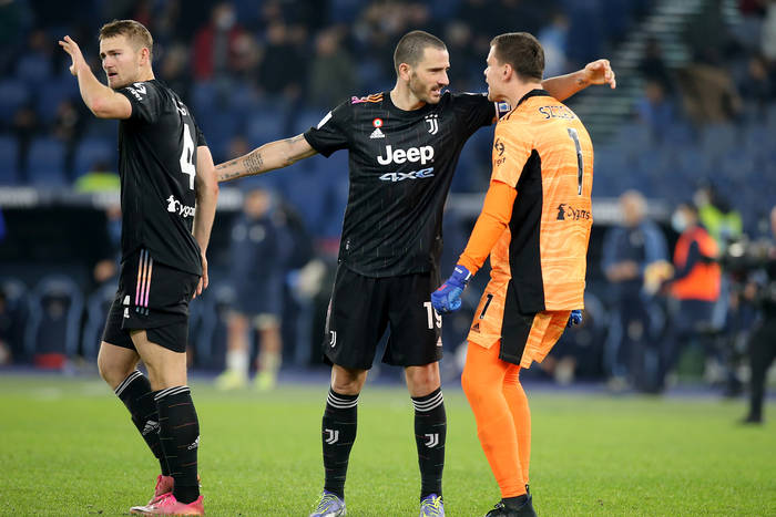 Piłkarz Juventusu krytykuje Matthijsa de Ligta. "To nie były miłe komentarze. Powinien mieć szacunek"