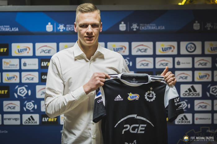 Stal Mielec sprowadziła nowego bramkarza. Do tej pory grał w niższych ligach Stal Mielec sprowadziła nowego bramkarza. Do tej pory grał w niższych ligach