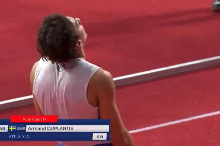 Armand Duplantis ustanowił nowy rekord świata! Tak wysoko nie skakał jeszcze nikt w historii [WIDEO]