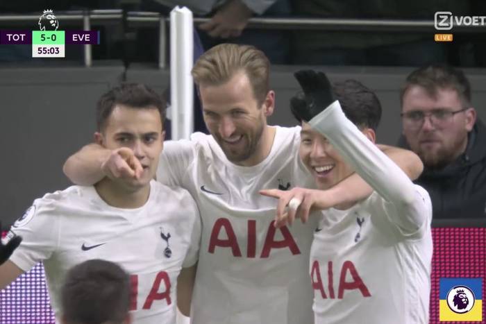 Tottenham zmiażdżył Everton! Pięć goli londyńczyków, Harry Kane wyprzedził legendę Premier League [WIDEO]