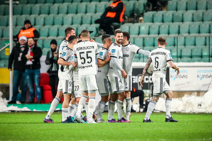 Legia Warszawa pnie się w ligowej tabeli! Mistrzowie Polski pokonali Lechię Gdańsk [WIDEO]