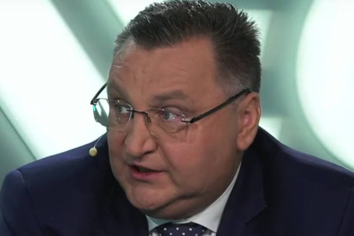 Michniewicz zapomniał o jednym z piłkarzy? “Żeby pojechać na mistrzostwa, musi zmienić klub” Michniewicz zapomniał o jednym z piłkarzy? “Żeby pojechać na mistrzostwa, musi zmienić klub”