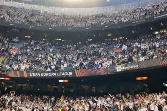Piłkarze Barcelony wygwizdani na Camp Nou! Kibice przyjezdnych opanowali stadion [WIDEO]