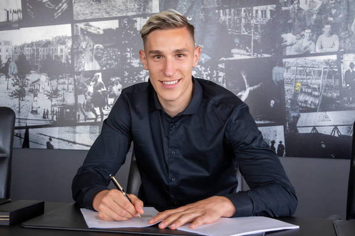 Borussia Dortmund dopięła kolejny transfer! Duży talent podpisał pięcioletni kontrakt