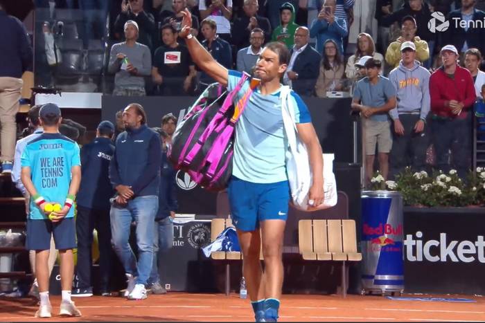 Rafael Nadal zalał się łzami. Hiszpański mistrz jest zdruzgotany. "Nie mogę żyć szczęśliwie" Rafael Nadal zalał się łzami. Hiszpański mistrz jest zdruzgotany. "Nie mogę żyć szczęśliwie"