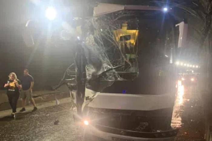 Poważny wypadek reprezentacji Bułgarii. Kierowca stracił panowanie nad autobusem [ZDJĘCIA]